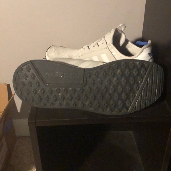 Adidas - Picture 2 of 3